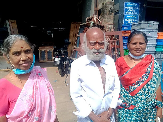 பையைத் தவறவிட்ட வர்கள்