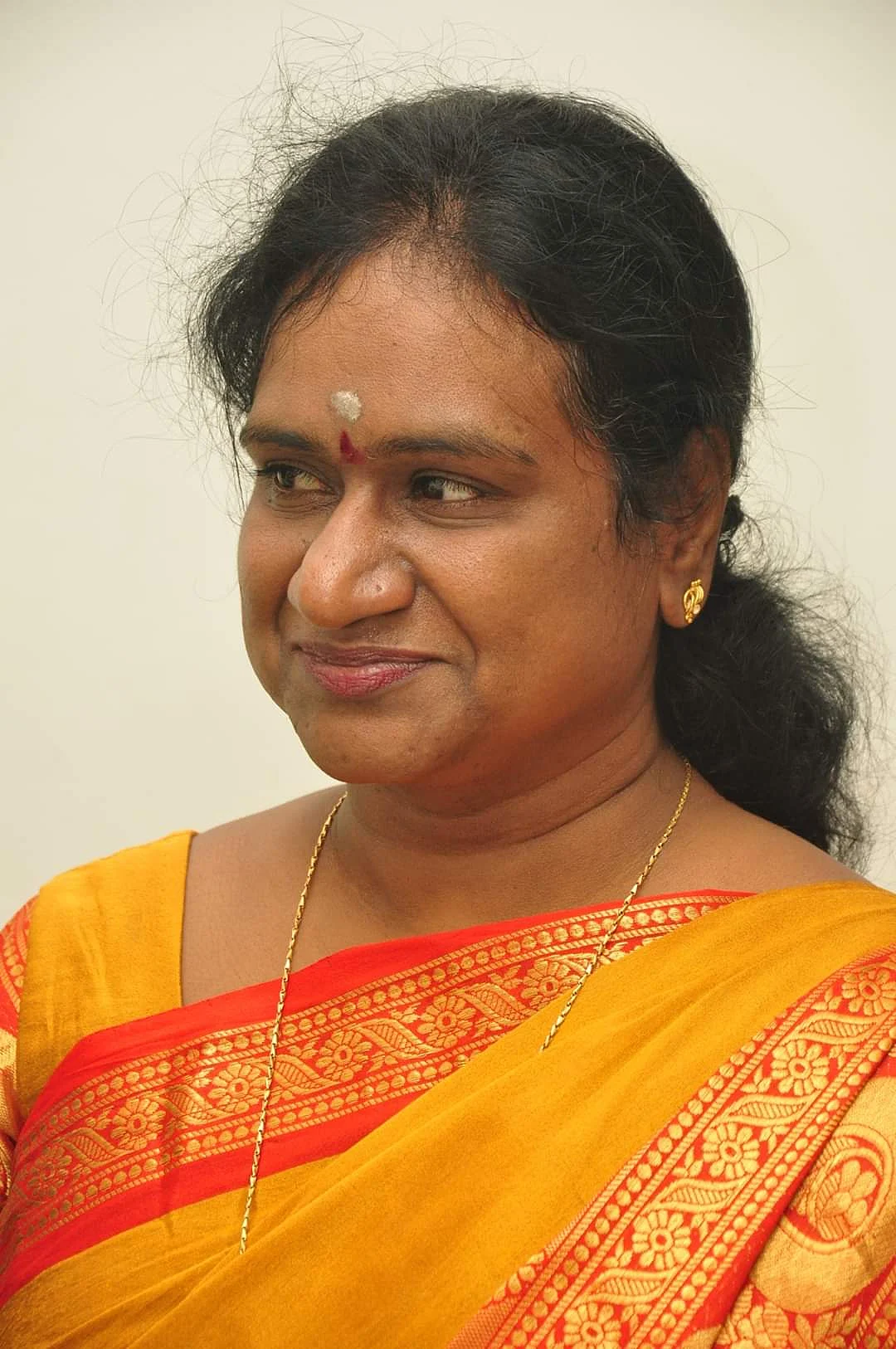 காடுவெட்டி குருவின் தங்கை மீனாட்சி