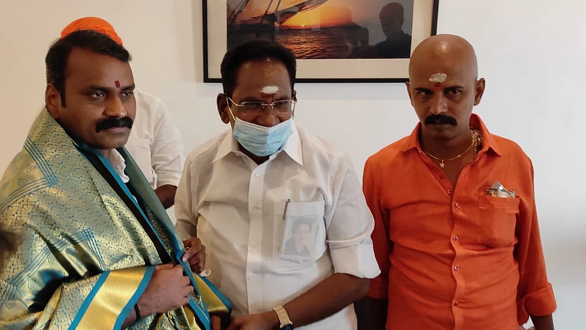 எல்.முருகனுடன் செல்லூர் ராஜூ