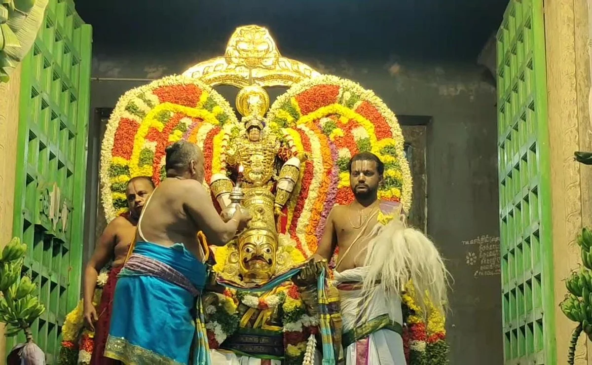திருநாங்கூர் கருட சேவை