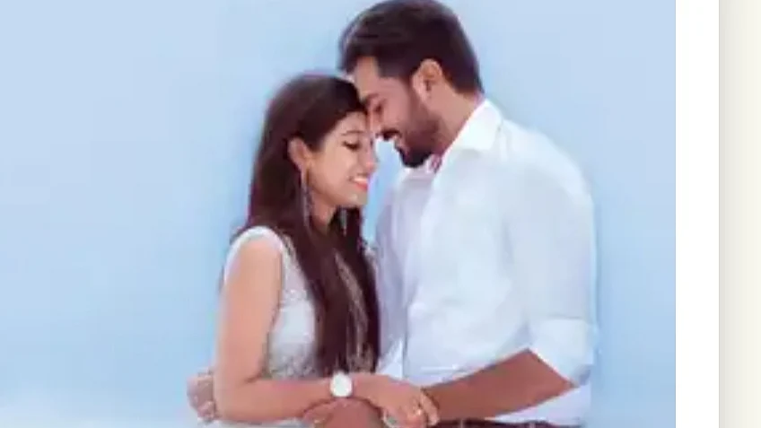 தித்திக்கும் தேன் நிலவு