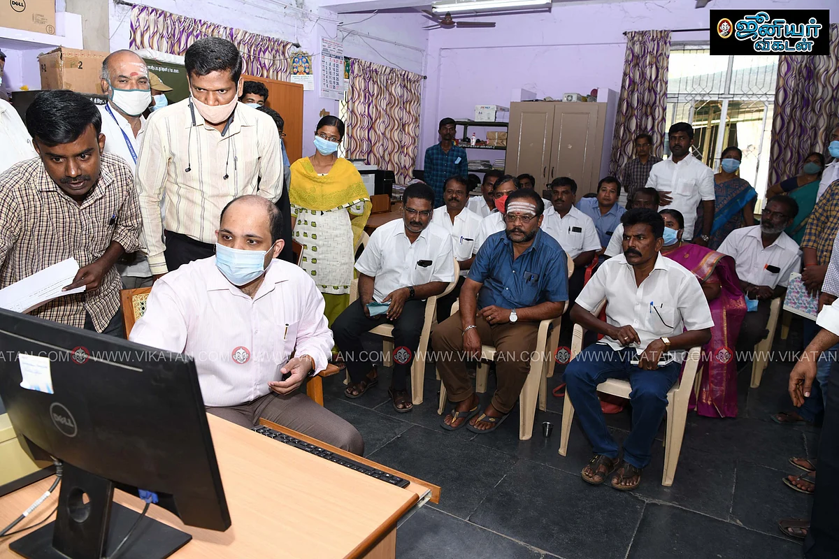 தேர்தல் பணியில்...