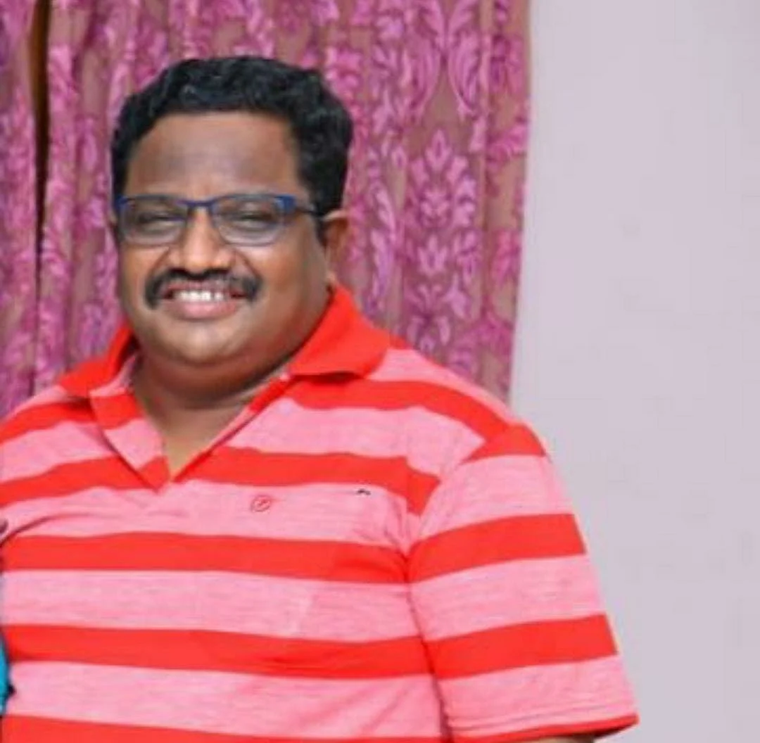 பொதுத்துறை சுகாதார கண்காணிப்பு அதிகாரி டாக்டர் சம்பத்