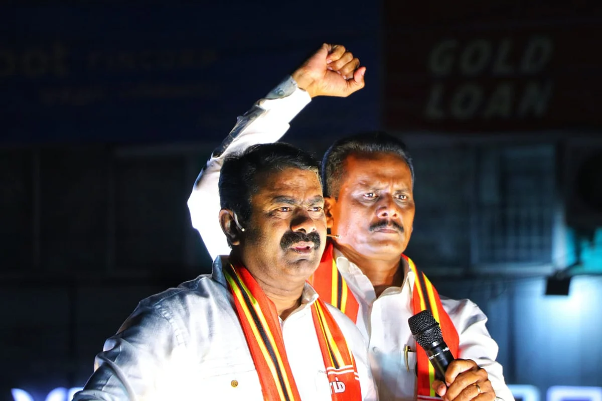 வேட்பாளருடன் சீமான்