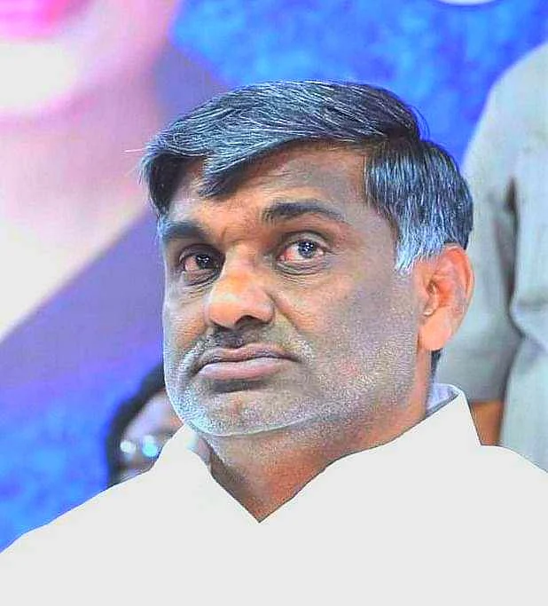 அமைச்சர் வீரமணி