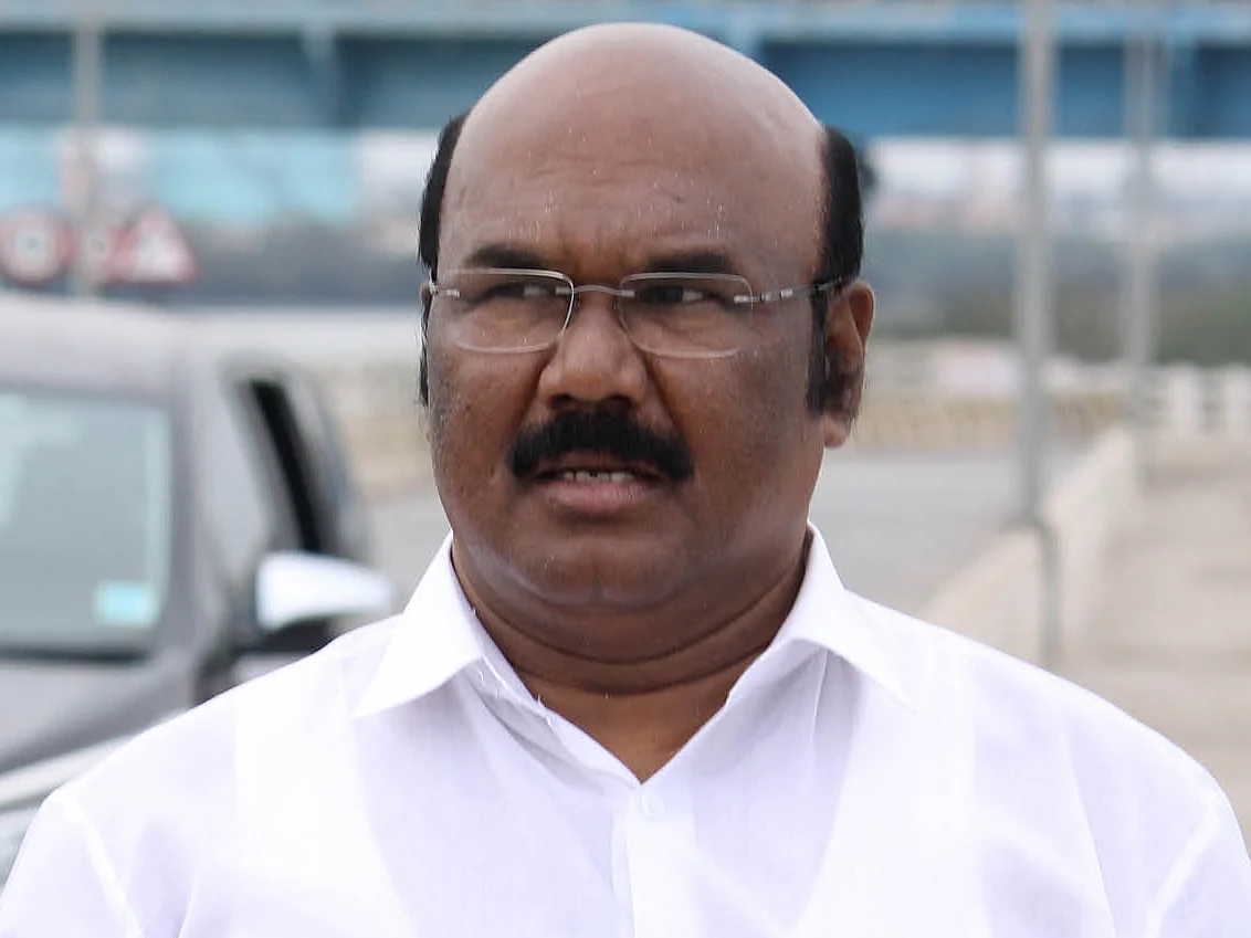 விஐபி தொகுதி: ராயபுரம் ஜெயக்குமாருக்கு ஜெயம்!