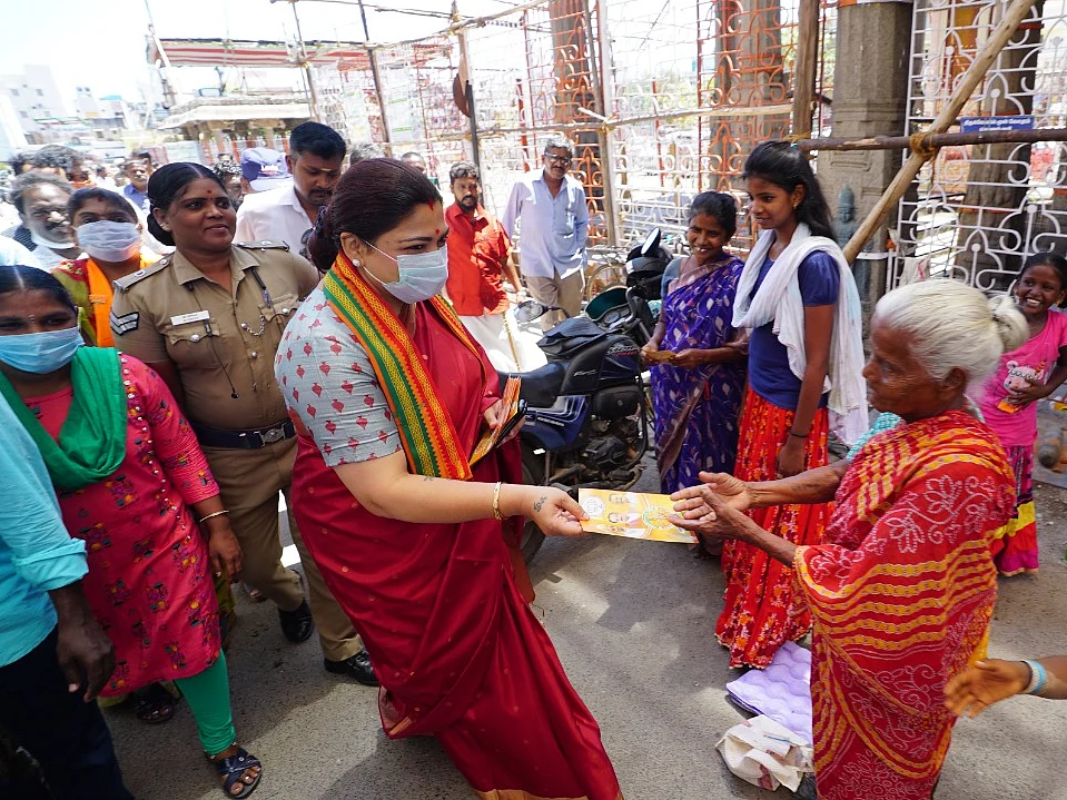 குஷ்பு: சேப்பாக்கம் - திருவல்லிக்கேணி...என்னதான் ஆச்சு?