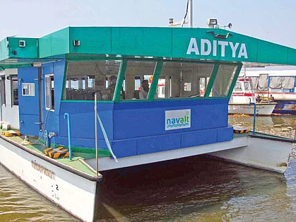நீண்டு செல்லும் நீர்வழிப்பாதை
