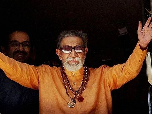 பால் தாக்கரே