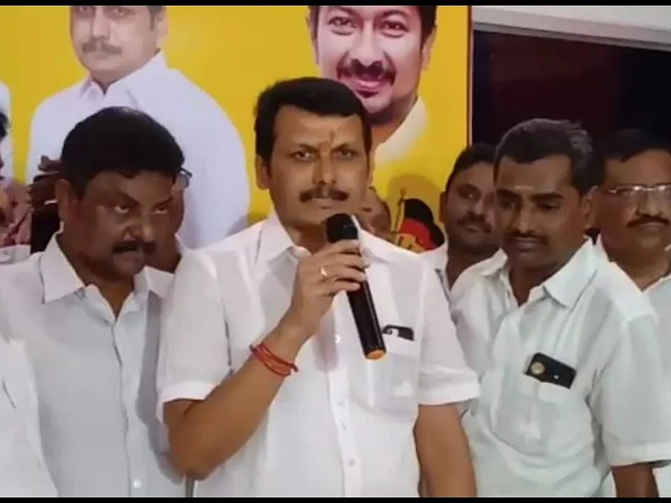 பேட்டியளிக்கும் செந்தில் பாலாஜி