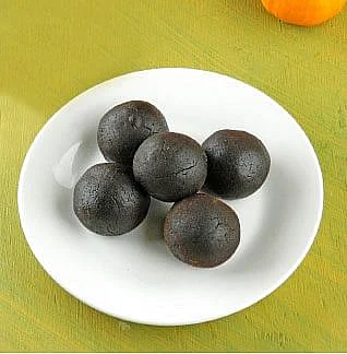பிஸ்கட் சாக்லேட் பால்