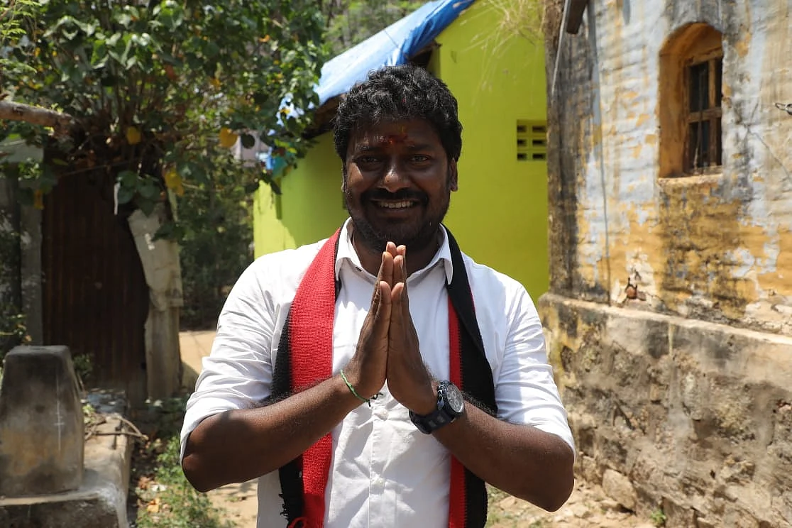 வேட்பாளர் கதிரவன்