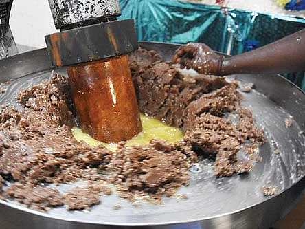 Chekku Oil
