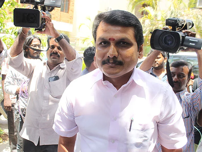 மணல் அள்ள அனுமதி; கமலின் விமர்சனம் `அரைவேக்காட்டு பேச்சு’ என செந்தில் பாலாஜி பதிலடி