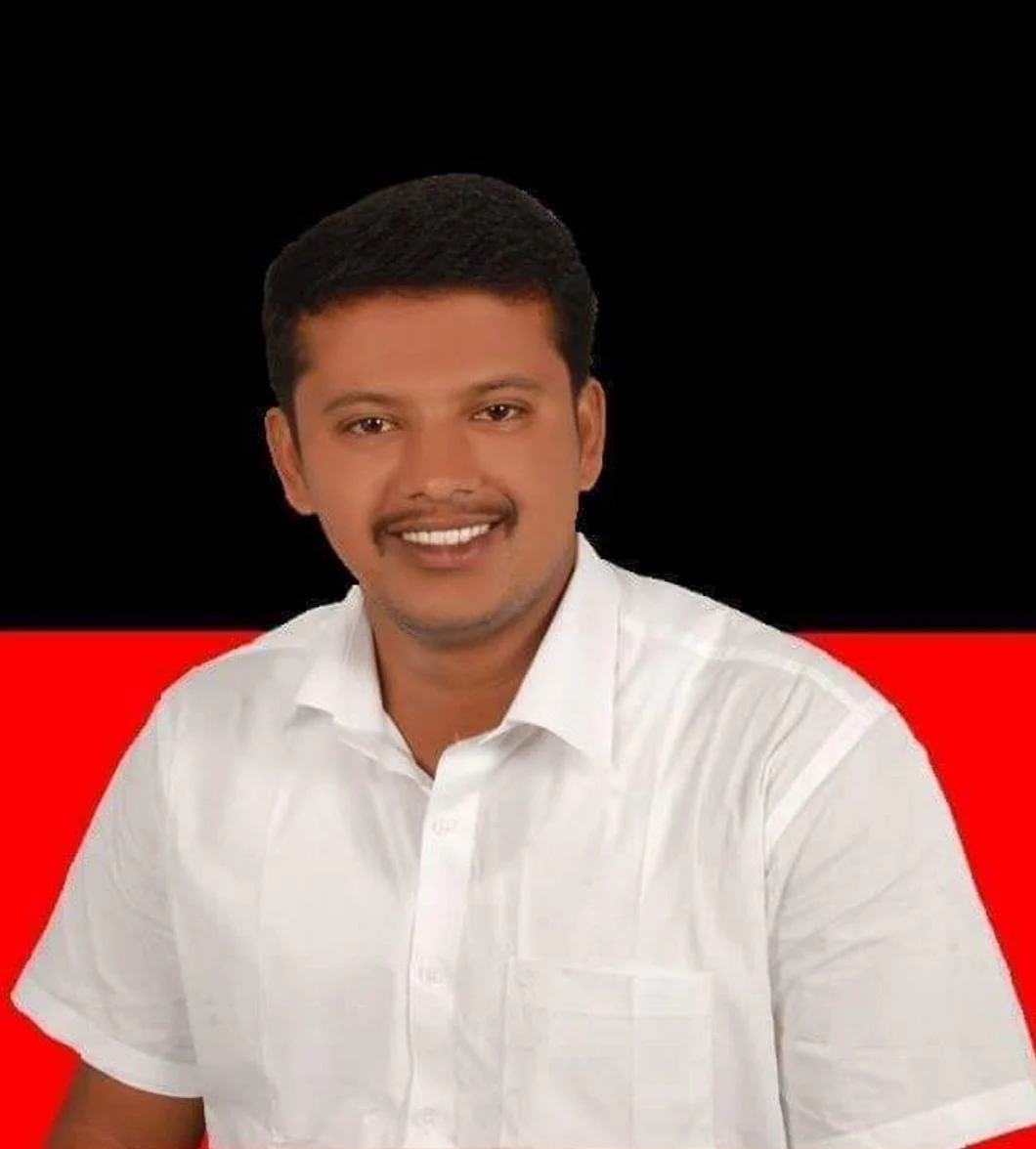 கொங்கணாபுரம் சம்பத்குமார்