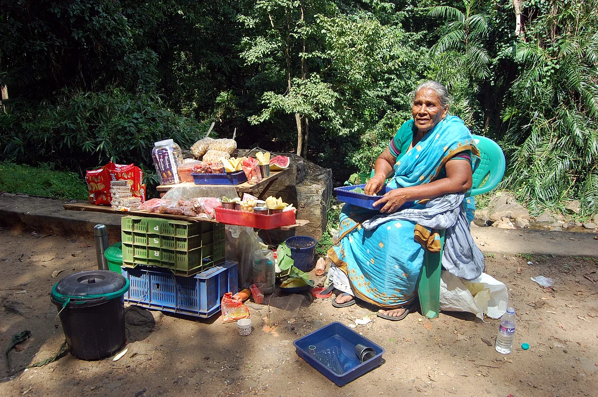மணலாறு ஸ்நாக்ஸ்