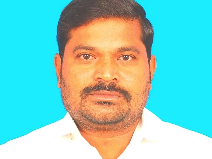 ‘ அமைச்சர் வீரமணிக்கு ஏது இவ்வளவு சொத்து? எப்படிச் சம்பாதித்தார்?’ - விளாசும் சொந்த அக்காள் மகன்