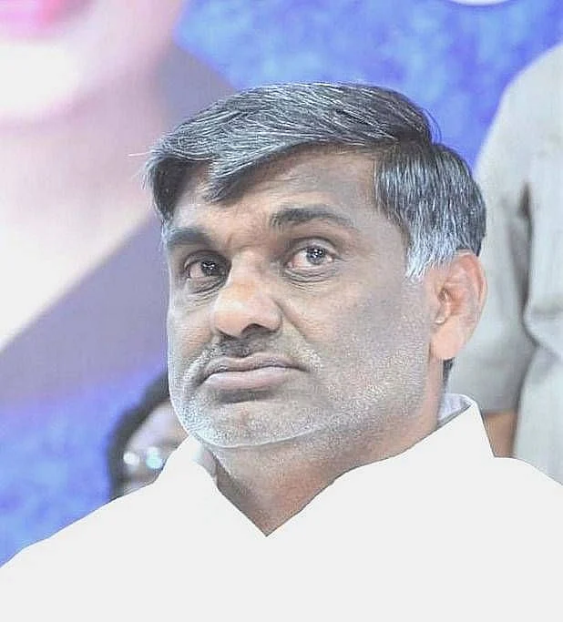 அமைச்சர் வீரமணி