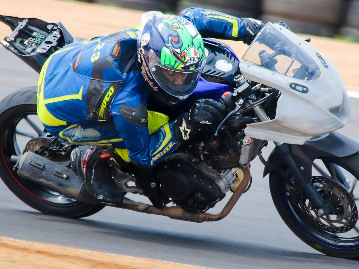 Jobs in Motorsports: ரேஸ் ட்ராக்கிலும் உண்டு வேலை வாய்ப்பு! எப்படிப் பயிற்சி பெறுவது?