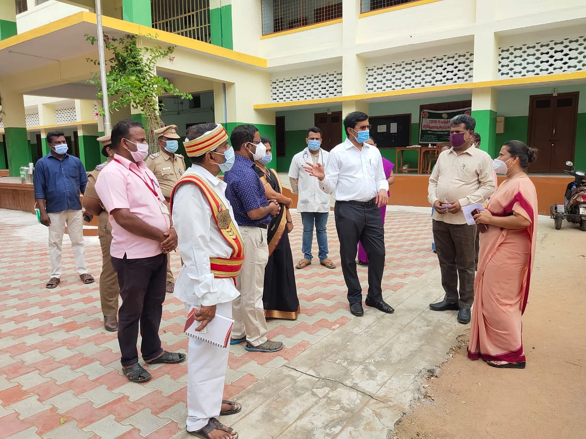 பள்ளியில் ஆய்வு மேற்கொண்ட கலெக்டர்