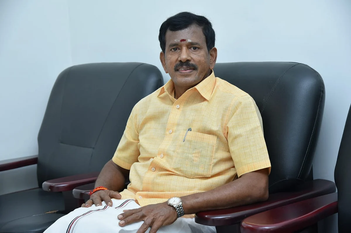 பெருந்துறை எம்.எல்.ஏ தோப்பு வெங்கடாசலம்