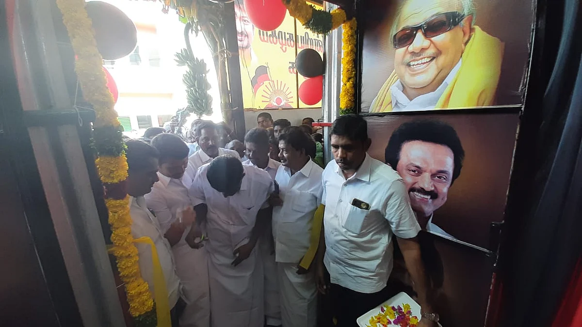 தி.மு.க அலுவலக திறப்புவிழாவில் செந்தில் பாலாஜி