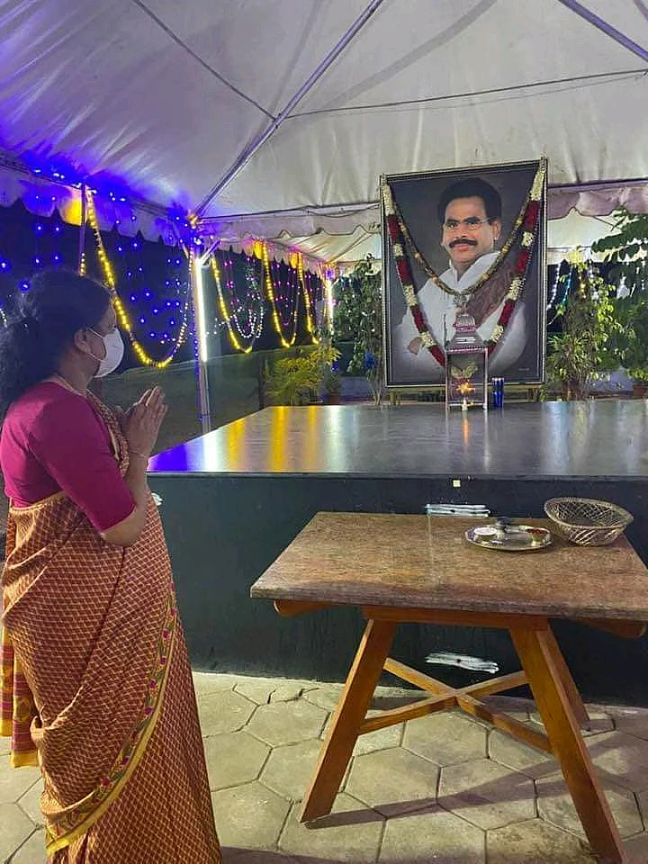 சசிகலா