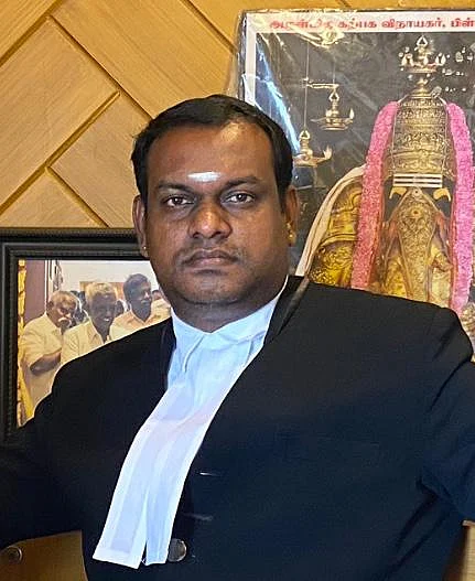 வழக்கறிஞர் விஷ்ணுவர்தன்