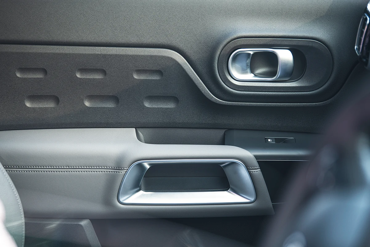Oblong shaped design could be seen everywhere