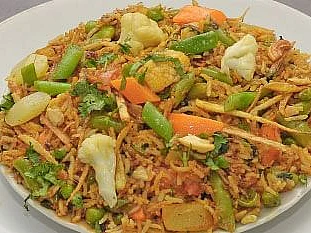 நான்கு வகை பிரியாணி... வீக் எண்ட் சமையல்... ஆரம்பிக்கலாங்களா? #WeekendRecipes