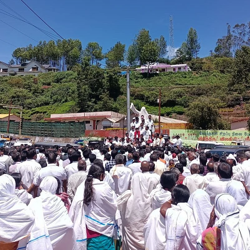 அதிமுக-வினர் கைகலப்பு