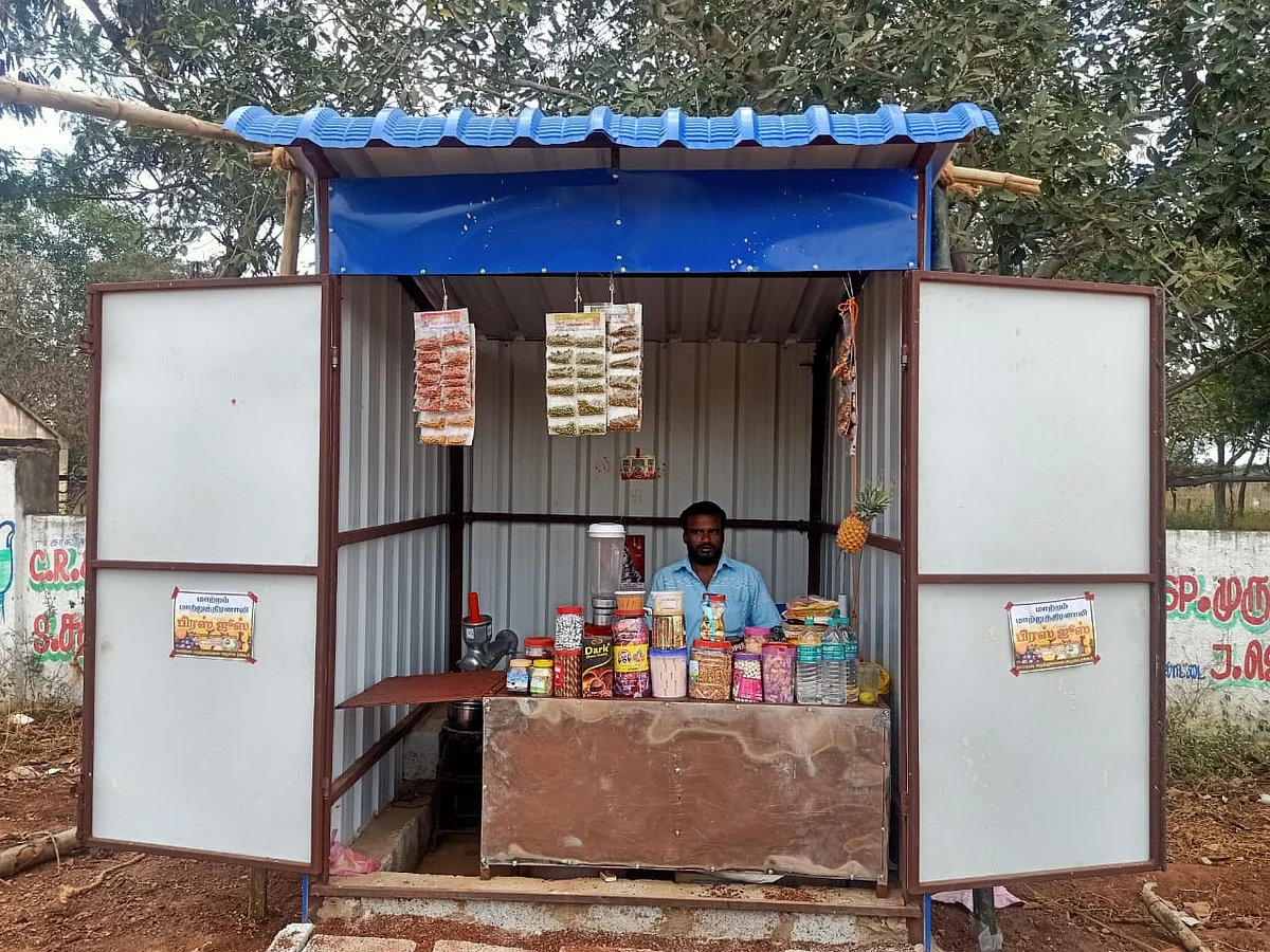 ஜூஸ் கடையில் ராஜாராம்
