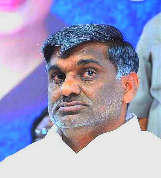அமைச்சர் வீரமணி
