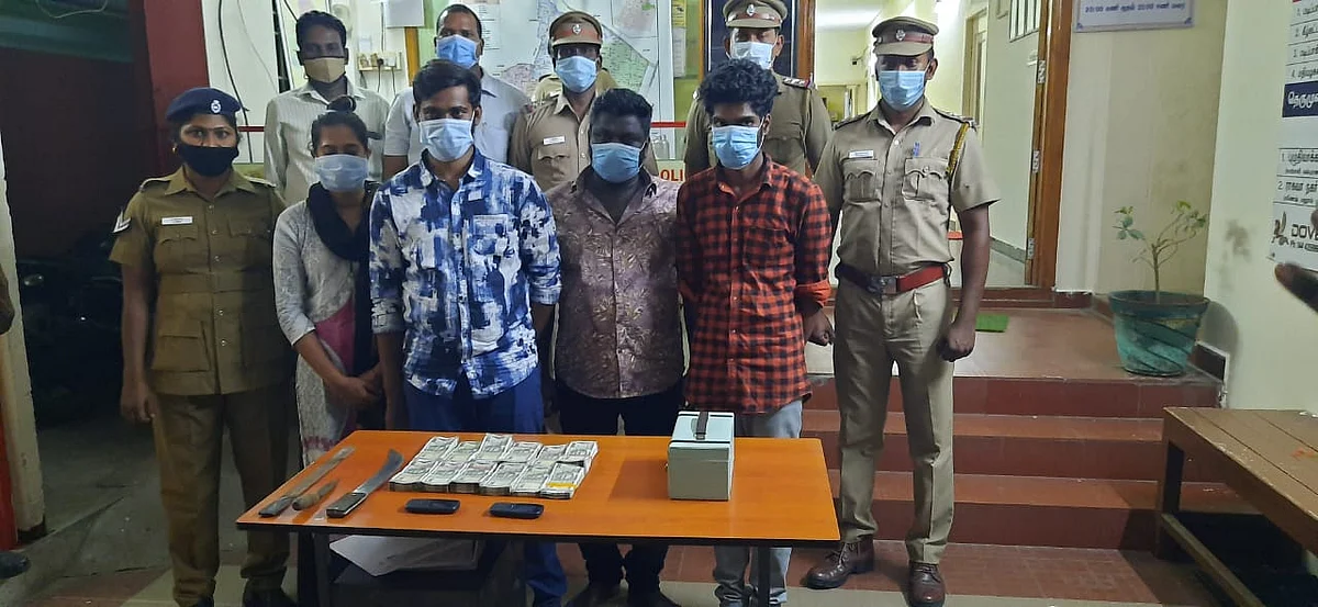 கைதுசெய்யப்பட்ட தினேஷ், நூர்சபா, ஐசக், பிரபு