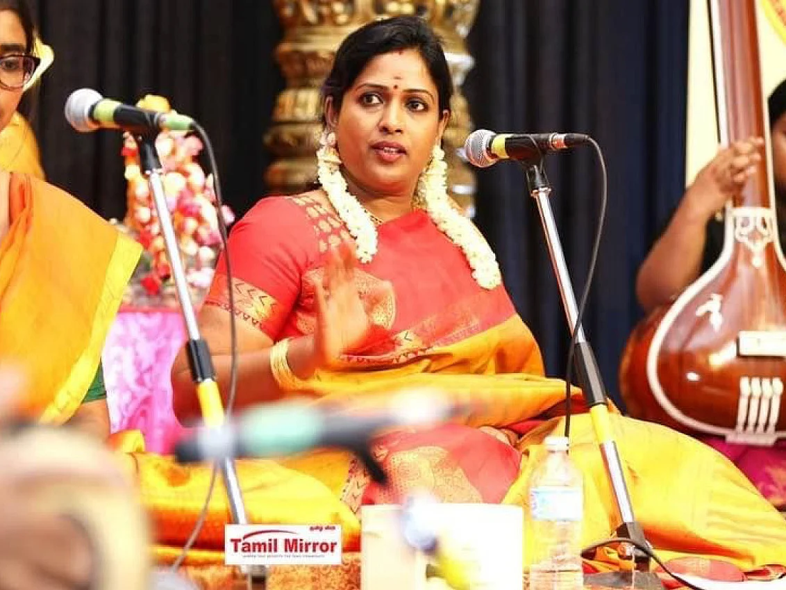 இசையுடன் வளர்கிறது மொழி! - கனடாவில் ஒரு கானக்குயில்... சாருமதி மனோகாந்தன்