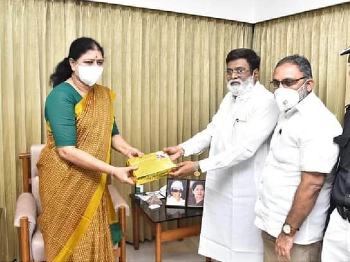 அதிரிபுதிரி உதிரி!