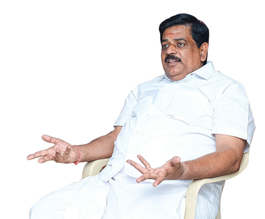 மந்திரி தந்திரி: உடுமலை ராதாகிருஷ்ணன்