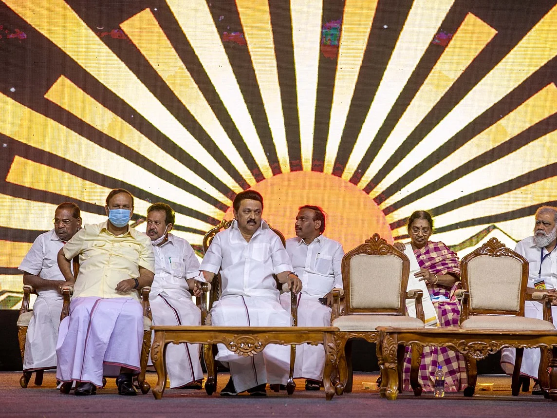 `தீப்பொறி பேச்சாளர்களின் கூடாரமாக இருந்த தி.மு.க..!' - ஒரு வாசகரின் பகிர்வு #MyVikatan