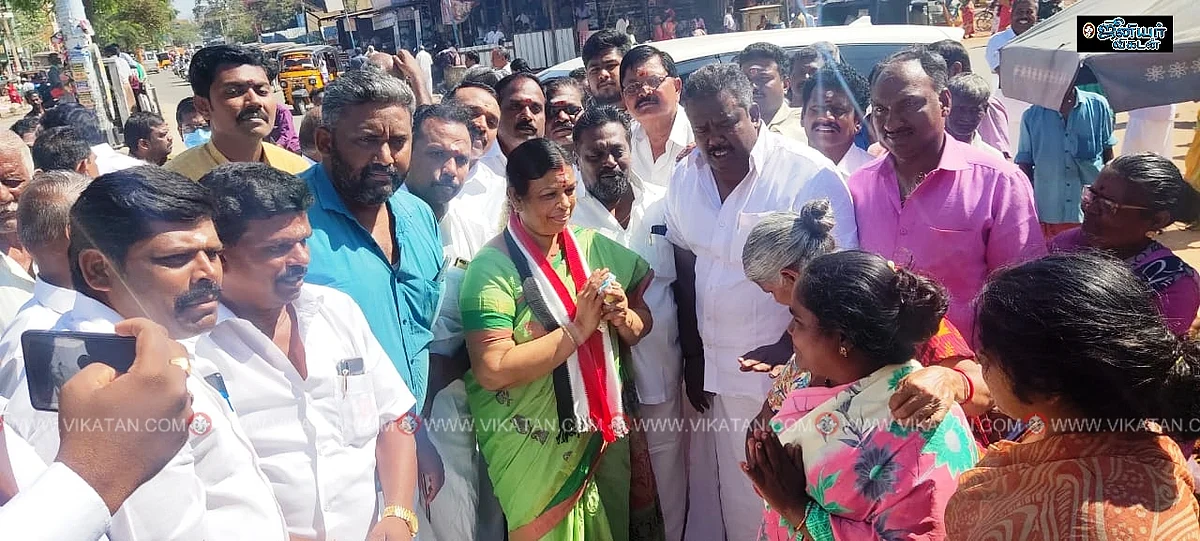 திண்டுக்கல் மாவட்டம் நிலக்கோட்டை (தனி) அ.தி.மு.க வேட்பாளர் தேன்மொழி பிரசாரத்தை துவங்கினார்.