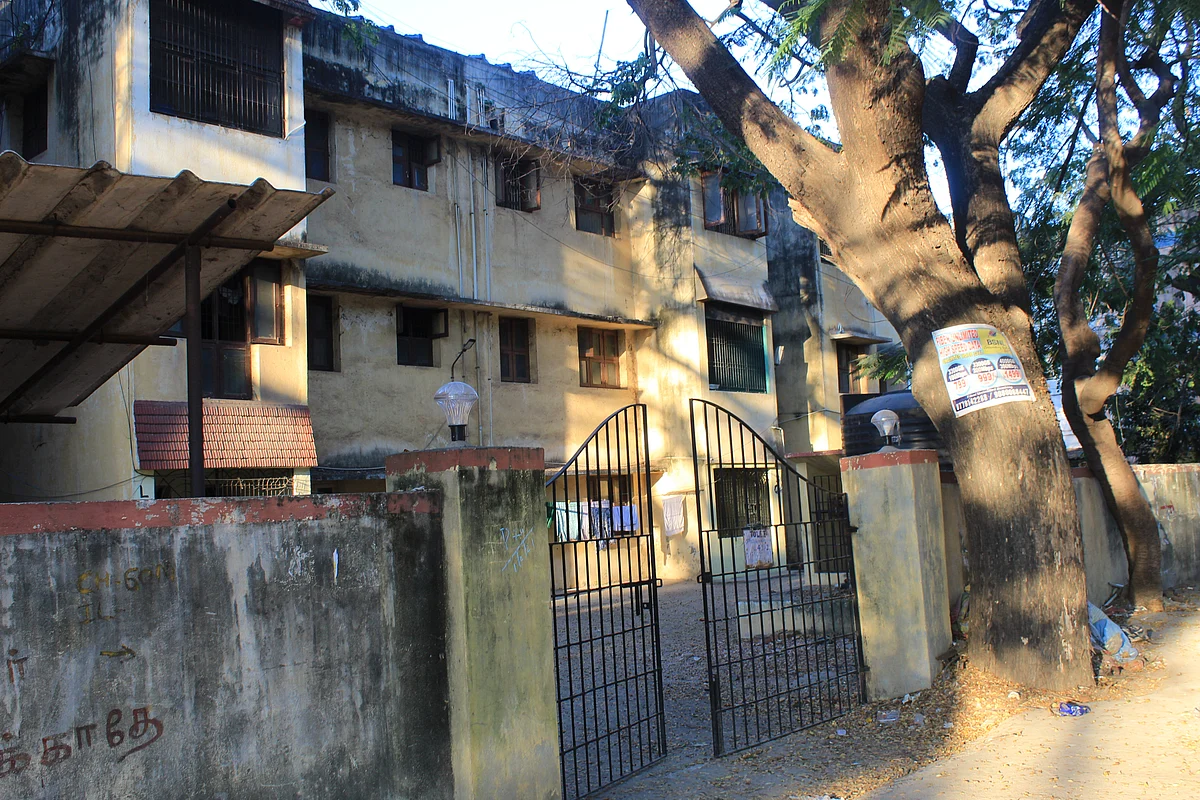 கொரட்டூர் வீட்டுவசதி வாரிய குடியிருப்பு பகுதி