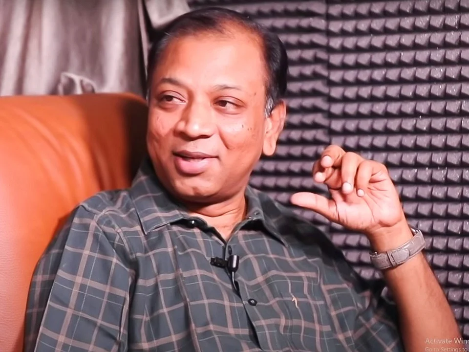"நாகேஷ் இதுனாலதான் ராட்சச கலைஞர்!" - Sun Tv Shanmugam