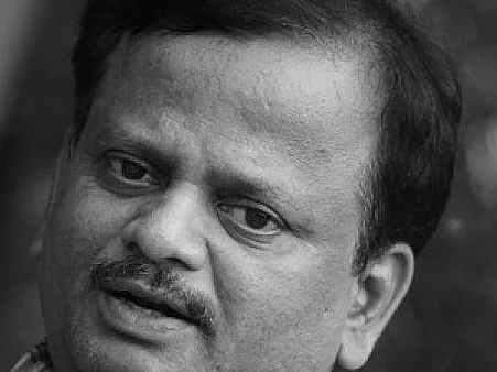 "அருமையான கதை சொன்னார் கே.வி.ஆனந்த்... அடுத்து அவரோடு படம் பண்ண இருந்தேன்" - கலங்கும் சிம்பு