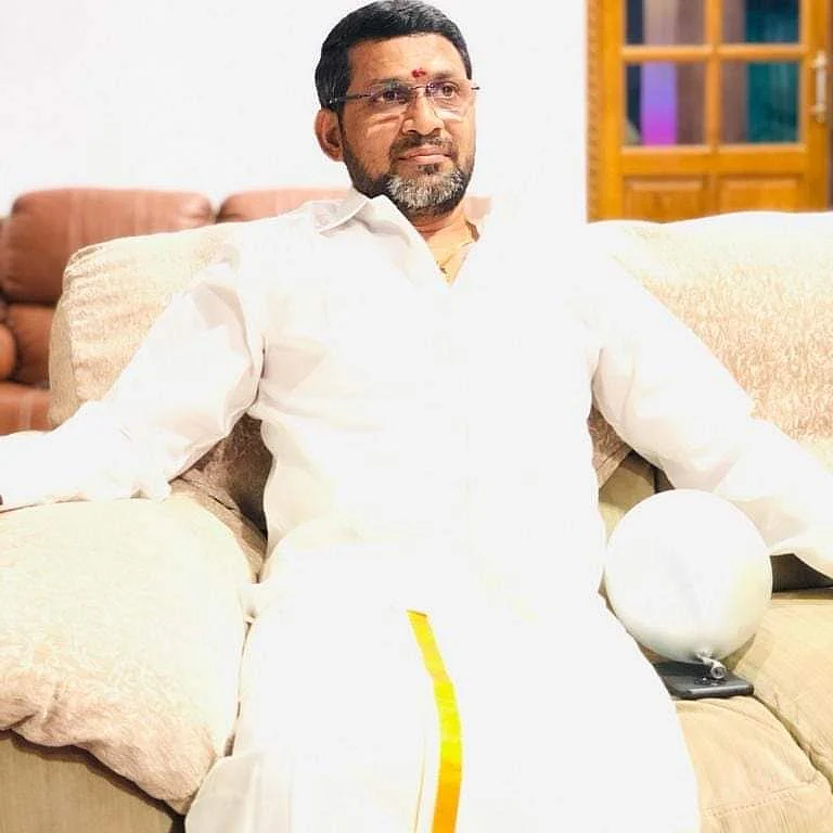கொலைசெய்யப்பட்ட அ.தி.மு.க பிரமுகர் திருமாறன்
