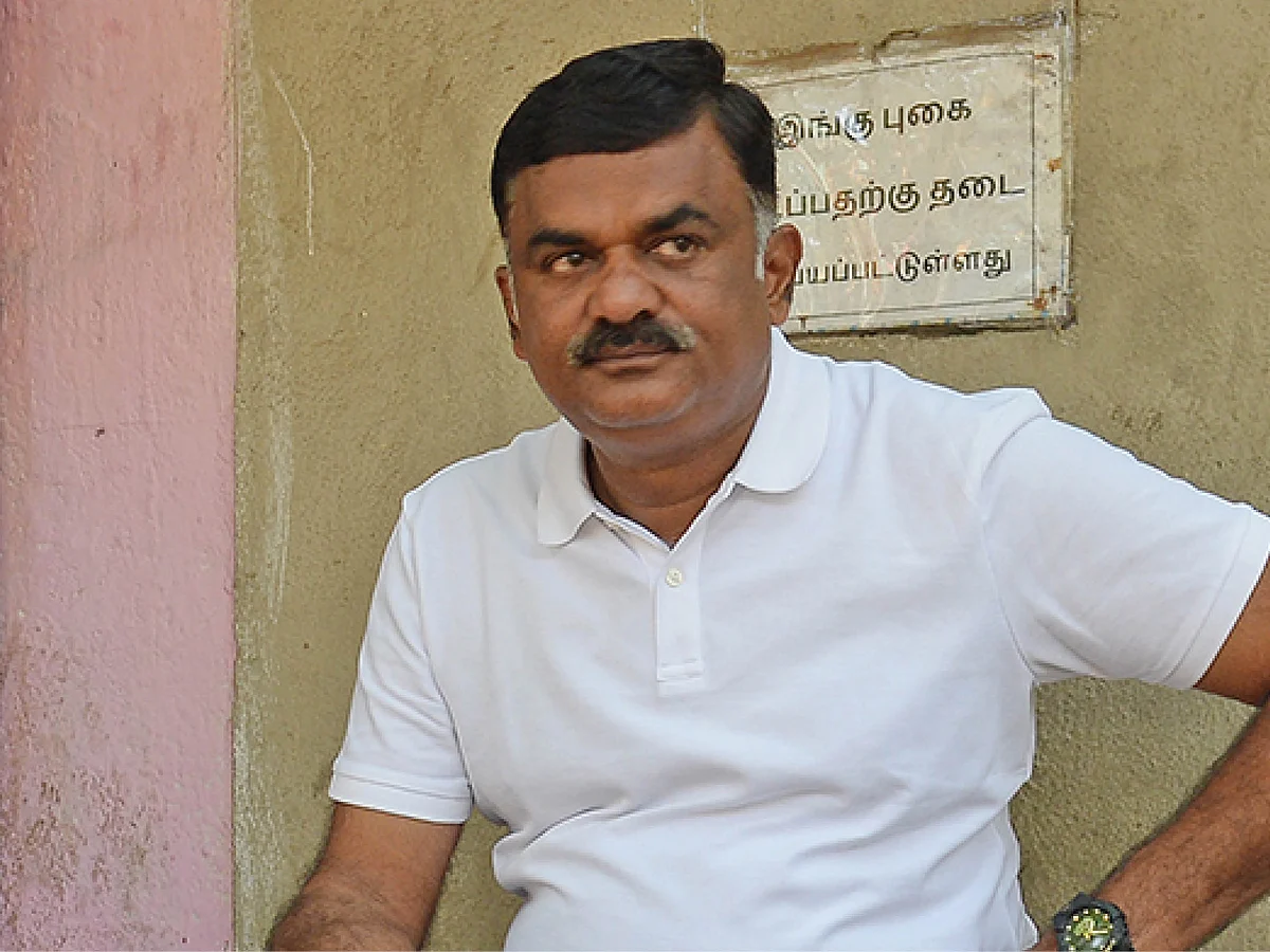 “கொள்ளை பல்கலைக்கழகத்துக்கு வேலுமணி துணைவேந்தர்!”