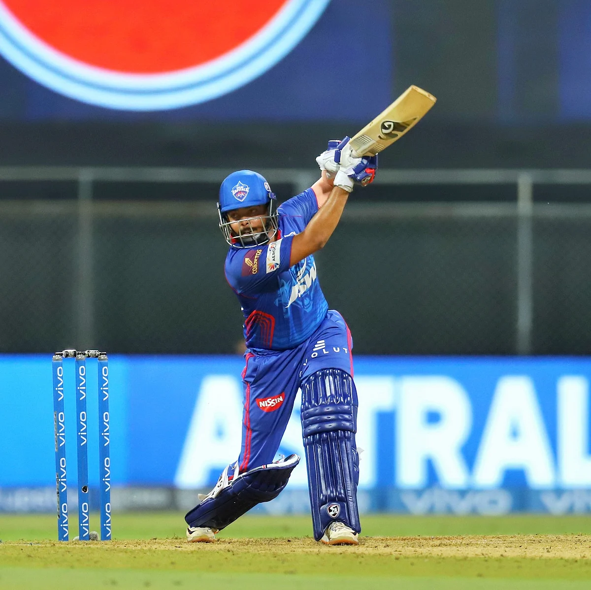 IPL 2021 : ப்ரித்வி ஷா... ''சாப்பாட்டு ராமன்'' என மீம்களால் அவமானப்பட்டவன் மீண்டு எழுந்தது எப்படி?!