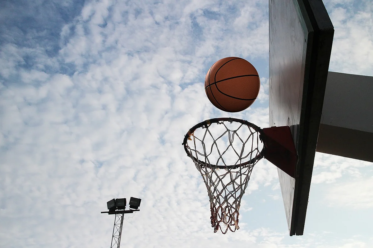 Basket Ball