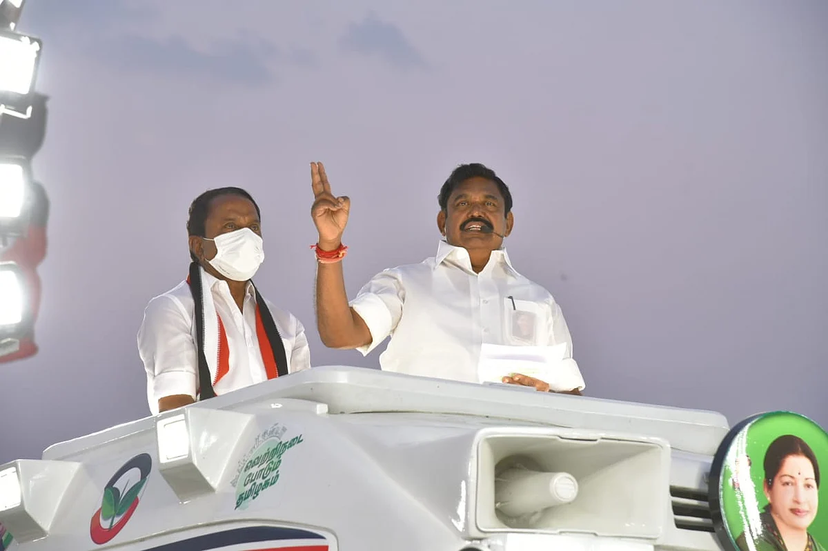 பிரசாரத்தில் எடப்பாடி பழனிசாமி