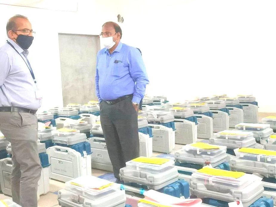 வாக்கு இயந்திரங்களுக்குப் பாதுகாப்பில்லை என்ற குற்றச்சாட்டு குறித்து உங்கள் கருத்து?! #VikatanPoll