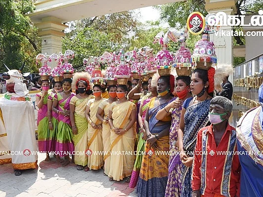 கொரோனா:` இந்த வருஷ திருவிழா வருமானமும் போச்சு' - உதவித் தொகை கோரும் நாட்டுப்புறக் கலைஞர்கள்