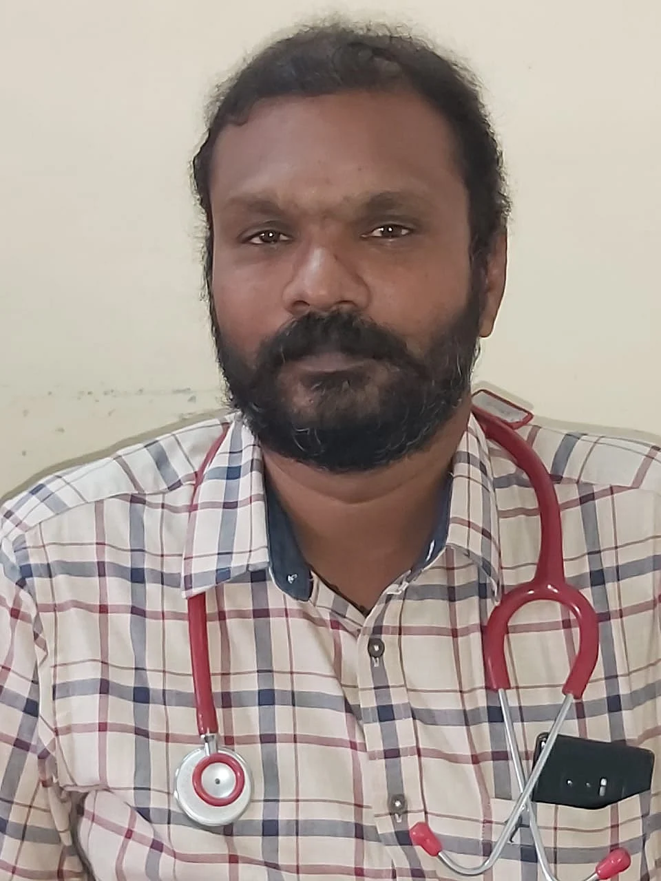 மருத்துவர் மனோஜ் குணசீலன் (clinical research physician)